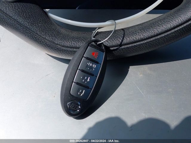 3N1CN8EV6ML913990 Nissan Versa Sv Xtronic Cvt