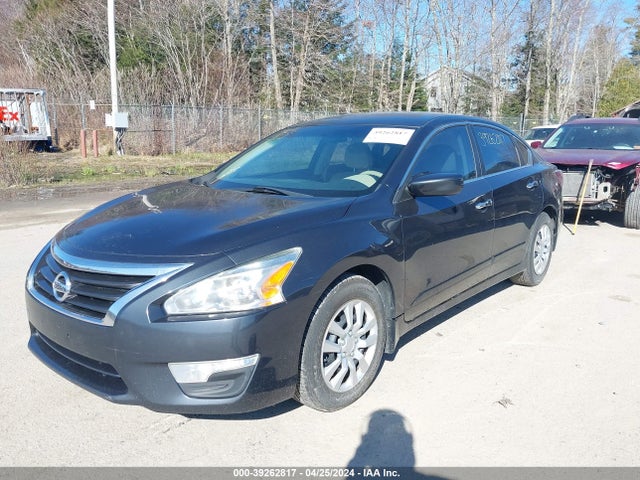 Nissan Altima 2.5 S 2015 1N4AL3AP3FC583931 Image 2