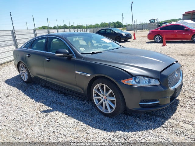 2013 JAGUAR XJ SAJWJ1CD0D8V38914 Photo 0