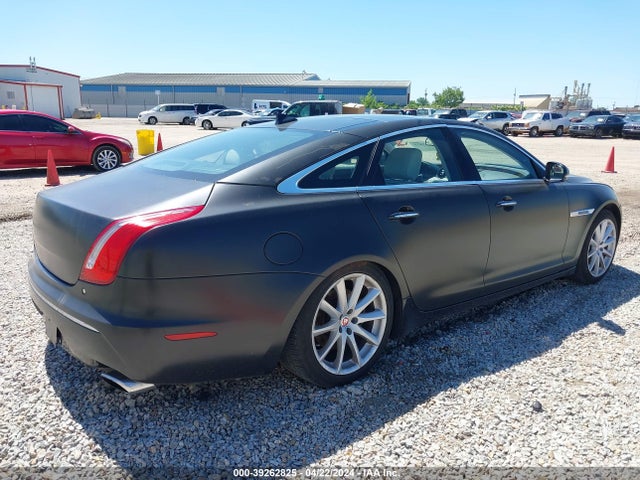 2013 JAGUAR XJ SAJWJ1CD0D8V38914 Photo 3