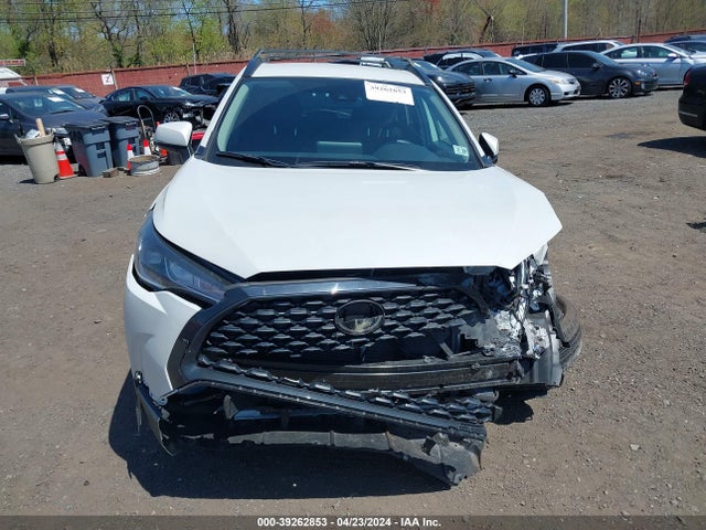 Toyota Corolla Cross Le 2022 7MUCAABG1NV019614 Image 12
