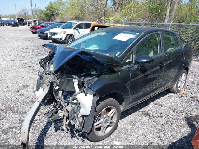 Ford FIESTA SE 2018 3FADP4BJ4JM143550 Image 2