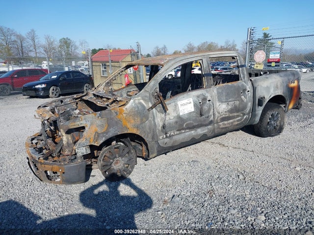 Nissan Titan Pro-4x 2018 1N6AA1E56JN527411 Image 2