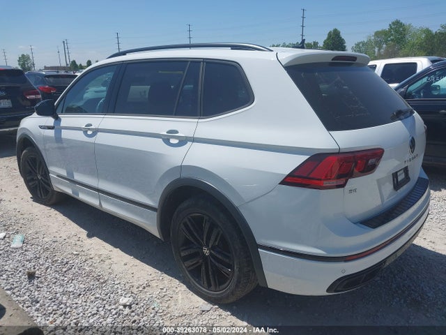 3VV8B7AXXNM034776 Volkswagen Tiguan 2.0t Se R-line Black