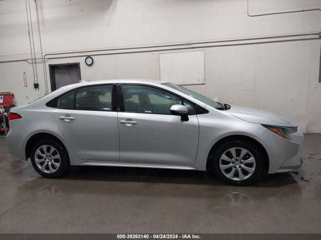 Toyota COROLLA LE 2022 5YFEPMAE3NP336984 Image 13
