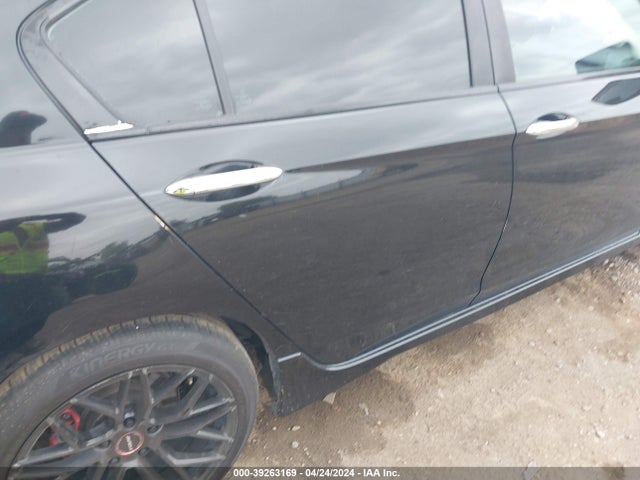 Honda Accord Sport 2017 1HGCR2F58HA058575 Image 19