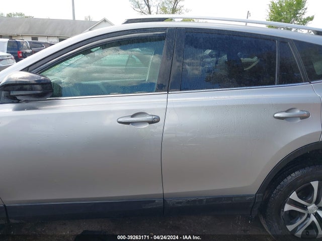 Toyota RAV4 LE 2016 2T3BFREV9GW464152 Image 15