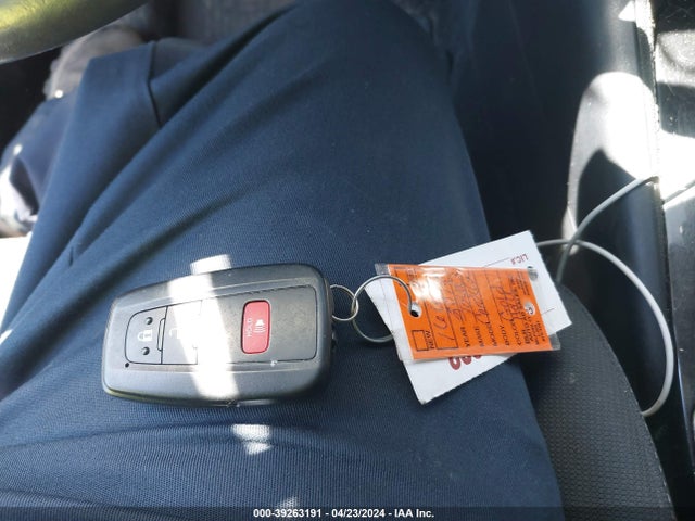 Toyota COROLLA SE 2019 JTNK4RBE1K3052311 Image 11