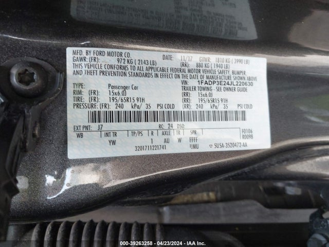 Ford FOCUS S 2018 1FADP3E24JL220630 Image 9