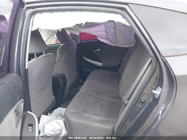 Toyota Prius Two 2015 JTDKN3DU1F1915662 Image 8