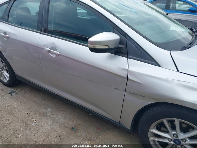 Ford FOCUS SE 2015 1FADP3K2XFL315821 Image 14