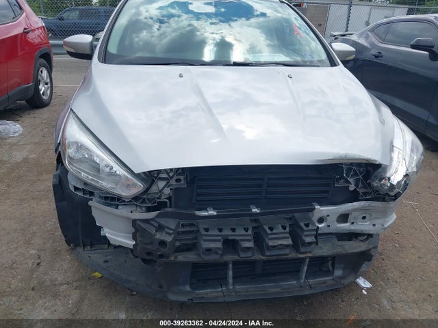 Ford FOCUS SE 2015 1FADP3K2XFL315821 Image 6