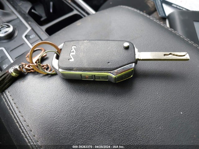 KIA SORENTO LX 2023 5XYRG4LC4PG172634 Image 11