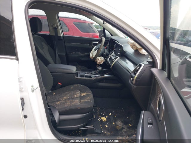 KIA SORENTO LX 2023 5XYRG4LC4PG172634 Image 5
