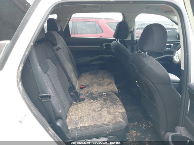 KIA SORENTO LX 2023 5XYRG4LC4PG172634 Image 8