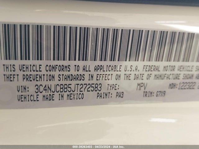 3C4NJCBB5JT272583 Jeep Compass Latitude Fwd