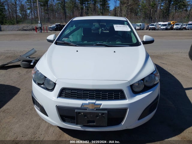 Chevrolet Sonic Lt Auto 2015 1G1JC6SH5F4166977 Image 12