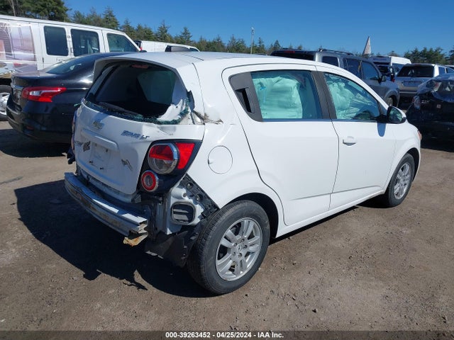Chevrolet Sonic Lt Auto 2015 1G1JC6SH5F4166977 Image 4