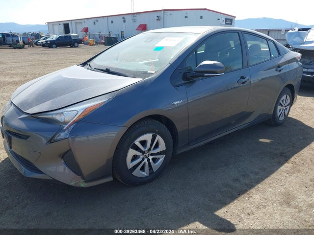 Toyota Prius Three 2016 JTDKARFU2G3017685 Image 2