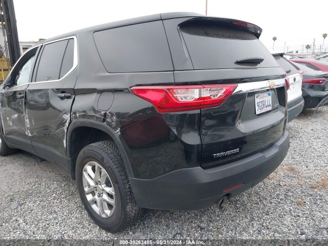 Chevrolet Traverse Ls 2019 1GNERFKW3KJ299200 Image 3