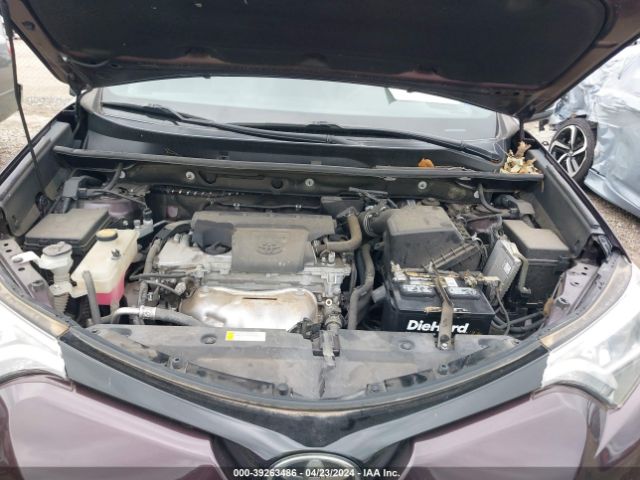 2T3NFREV6HW368381 Toyota RAV4 SE