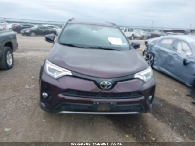 2T3NFREV6HW368381 Toyota RAV4 SE