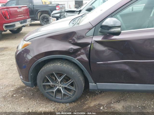 2T3NFREV6HW368381 Toyota RAV4 SE