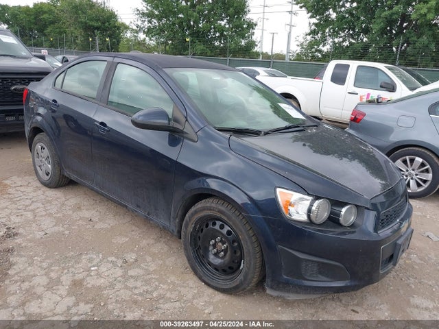 Chevrolet Sonic Ls Auto 2015 1G1JA5SH2F4218761 Image 1