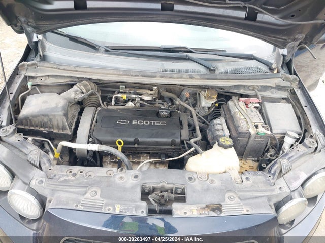 Chevrolet Sonic Ls Auto 2015 1G1JA5SH2F4218761 Image 10