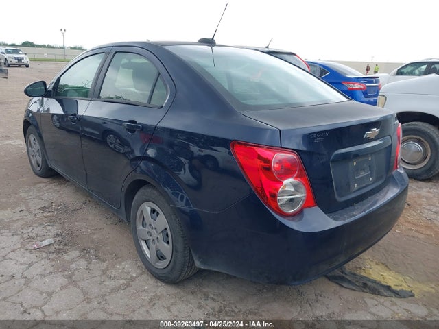 Chevrolet Sonic Ls Auto 2015 1G1JA5SH2F4218761 Image 3