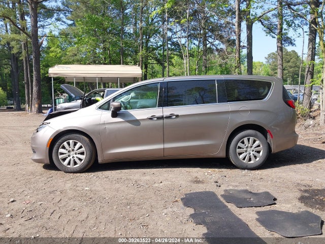 2C4RC1AG6JR130758 Chrysler PACIFICA L