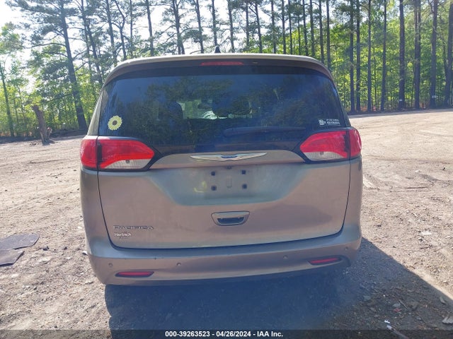 2C4RC1AG6JR130758 Chrysler PACIFICA L