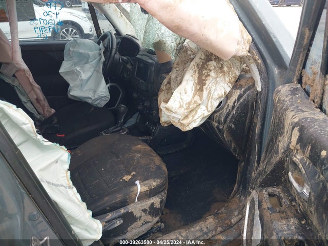 ZACCJABB9JPG93919 Jeep Renegade Latitude Fwd