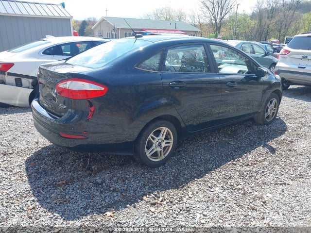 Ford FIESTA SE 2018 3FADP4BJ5JM142391 Image 4