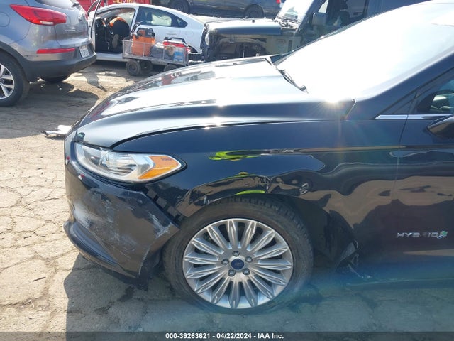 3FA6P0LU3FR163745 Ford Fusion Hybrid Se