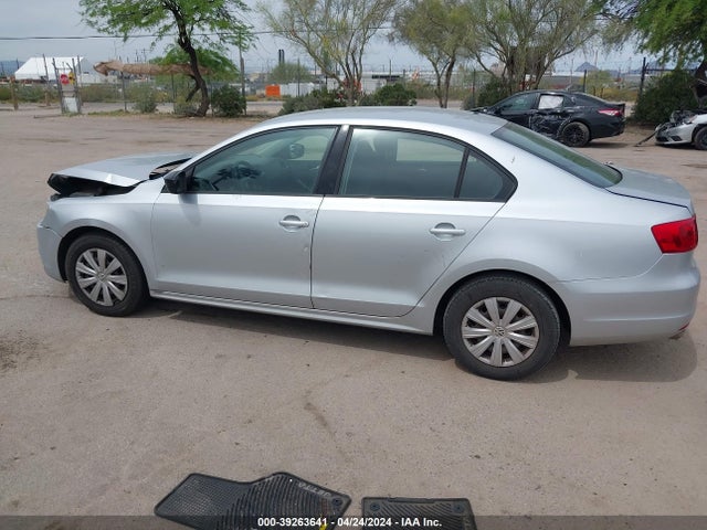 3VW2K7AJ3EM253155 Volkswagen Jetta 2.0l S