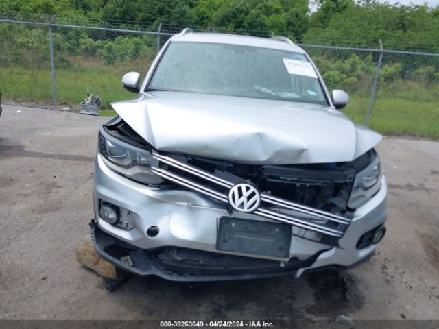 WVGAV7AX9GW503832 Volkswagen TIGUAN SE
