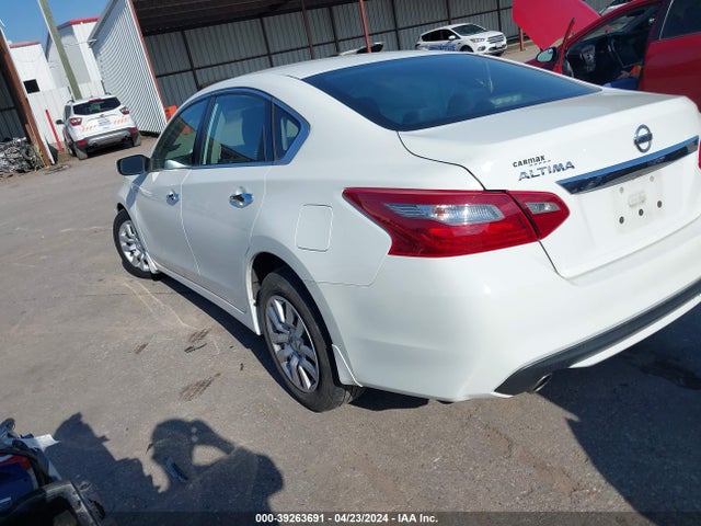 Nissan Altima 2.5 S 2018 1N4AL3APXJC138501 Image 3