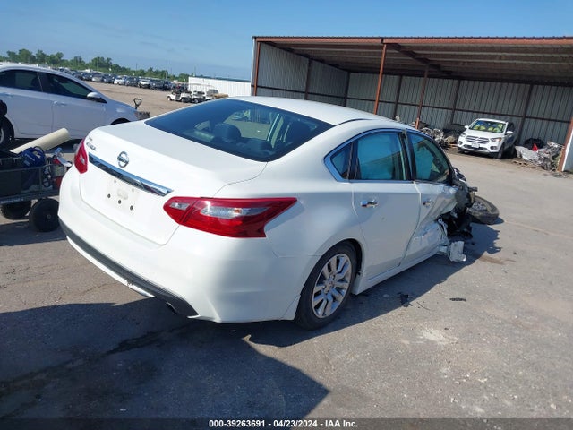 Nissan Altima 2.5 S 2018 1N4AL3APXJC138501 Image 4