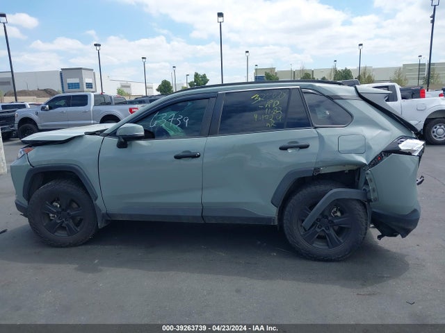 2T3W1RFVXMW120789 Toyota Rav4 Xle