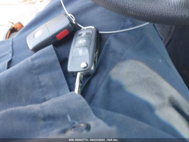 3VW2K7AJ4EM227406 Volkswagen Jetta 2.0l S