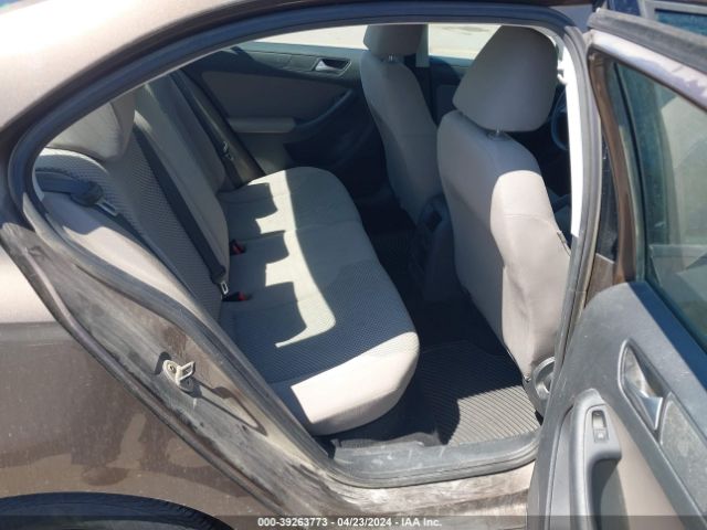 3VW2K7AJ4EM227406 Volkswagen Jetta 2.0l S