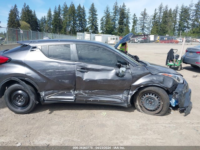 Toyota C-HR LE 2019 JTNKHMBX9K1055476 Image 12