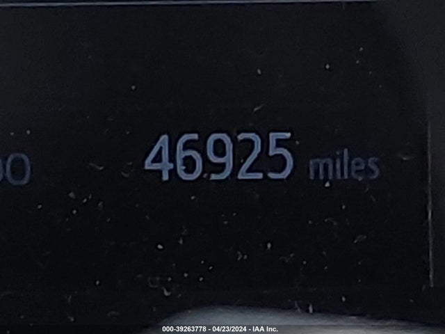 Toyota C-HR LE 2019 JTNKHMBX9K1055476 Image 14