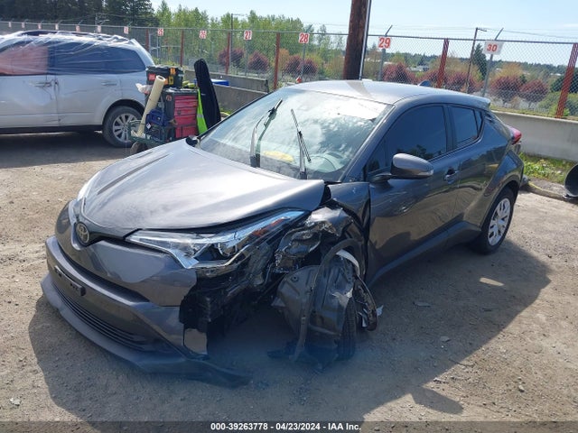 Toyota C-HR LE 2019 JTNKHMBX9K1055476 Image 2