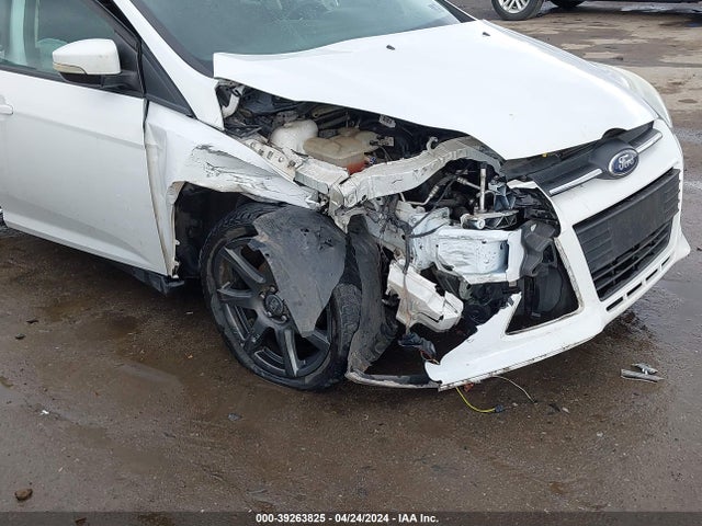 Ford FOCUS SE 2014 1FADP3F2XEL106507 Image 6