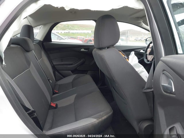 Ford FOCUS SE 2014 1FADP3F2XEL106507 Image 8