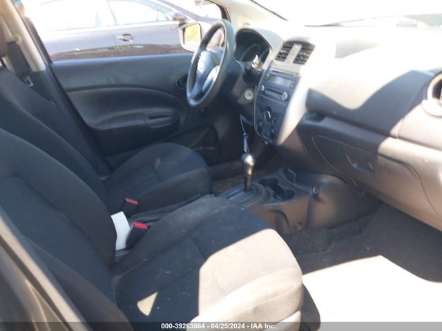 Nissan Versa Note S 2018 3N1CE2CP3JL356727 Image 5