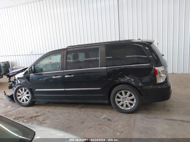 2C4RC1BG1GR112370 Chrysler Town & Country Touring