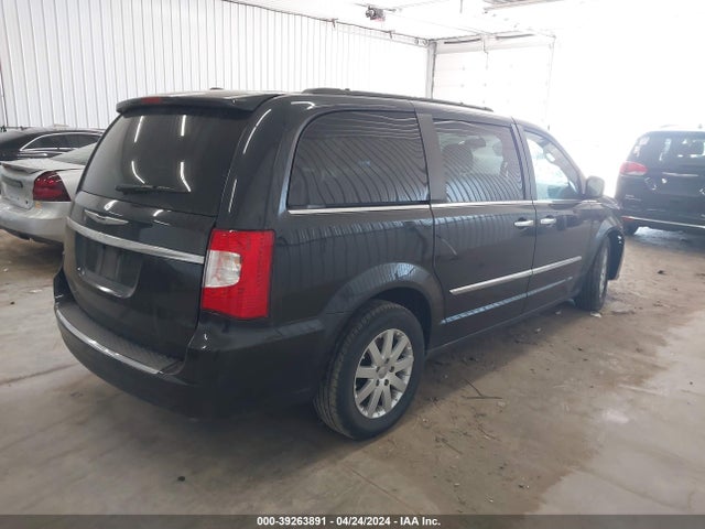 2C4RC1BG1GR112370 Chrysler Town & Country Touring